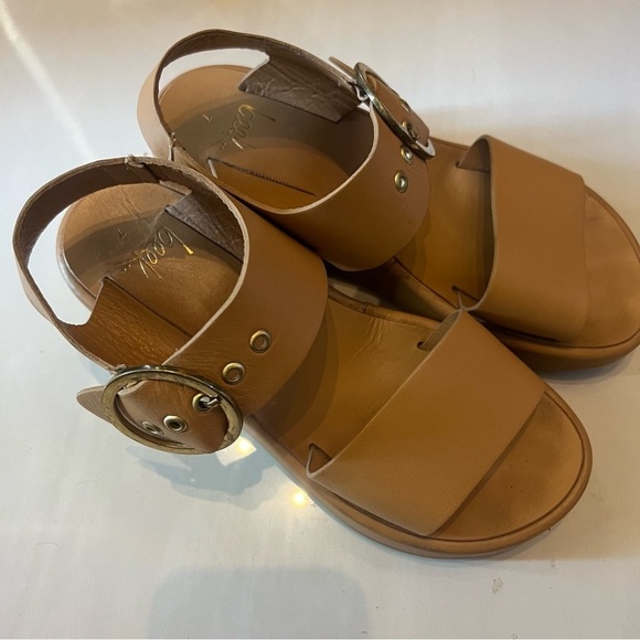 Beak swan platform sandals. - Picture 8 of 9